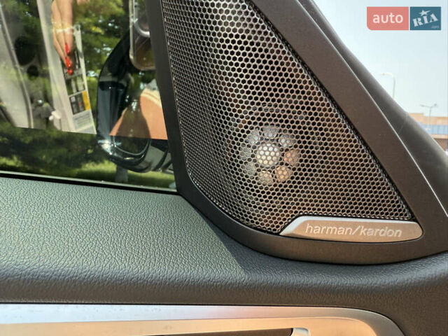 Белый БМВ i4, объемом двигателя 0 л и пробегом 3 тыс. км за 37500 $, фото 13 на Automoto.ua