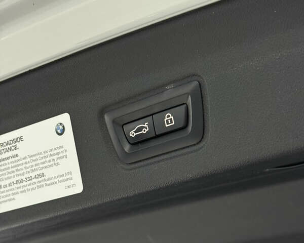 Белый БМВ i4, объемом двигателя 0 л и пробегом 50 тыс. км за 33000 $, фото 18 на Automoto.ua