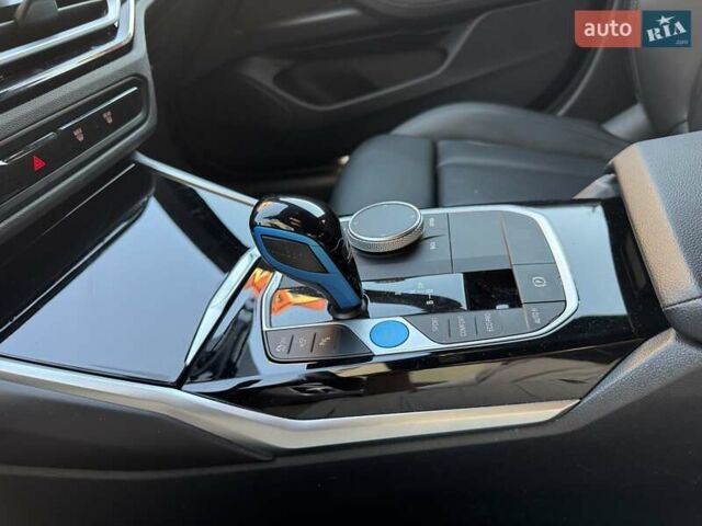 Белый БМВ i4, объемом двигателя 0 л и пробегом 49 тыс. км за 34000 $, фото 26 на Automoto.ua