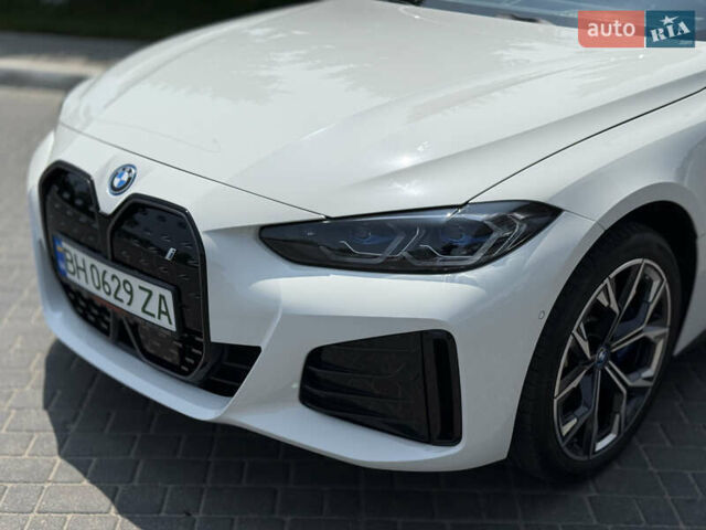 Белый БМВ i4, объемом двигателя 0 л и пробегом 3 тыс. км за 37500 $, фото 3 на Automoto.ua
