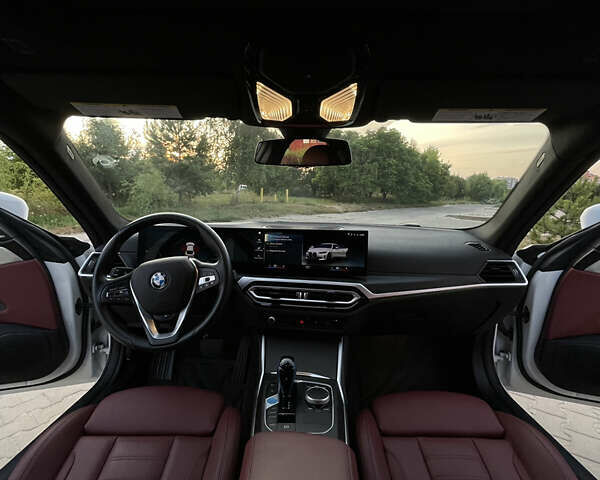 Белый БМВ i4, объемом двигателя 0 л и пробегом 31 тыс. км за 30100 $, фото 31 на Automoto.ua