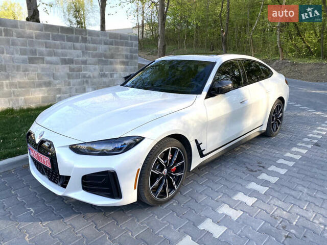 Белый БМВ i4, объемом двигателя 0 л и пробегом 40 тыс. км за 42499 $, фото 7 на Automoto.ua