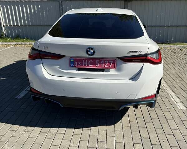 Белый БМВ i4, объемом двигателя 0 л и пробегом 39 тыс. км за 37000 $, фото 29 на Automoto.ua