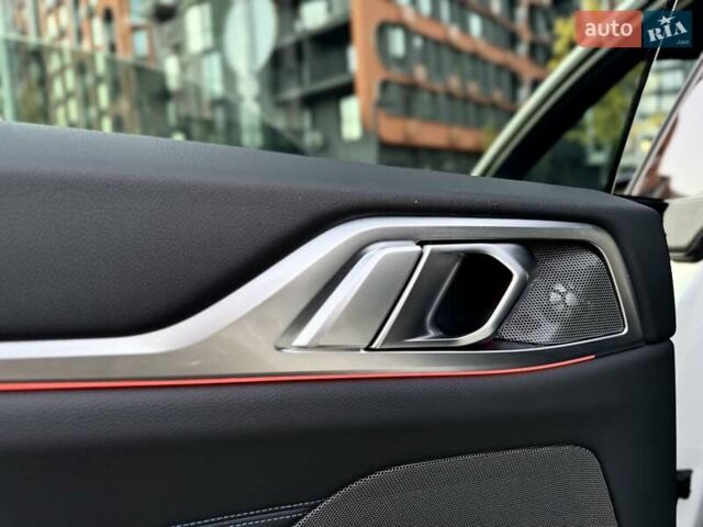 Белый БМВ i4, объемом двигателя 0 л и пробегом 45 тыс. км за 55900 $, фото 33 на Automoto.ua