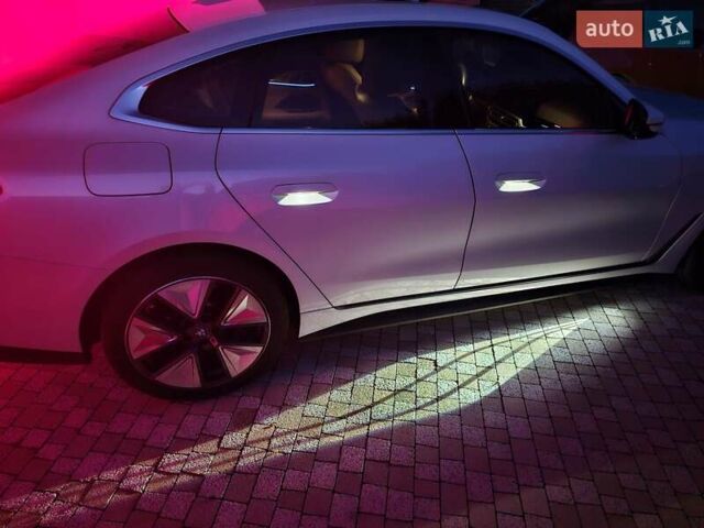 Белый БМВ i4, объемом двигателя 0 л и пробегом 10 тыс. км за 36800 $, фото 30 на Automoto.ua