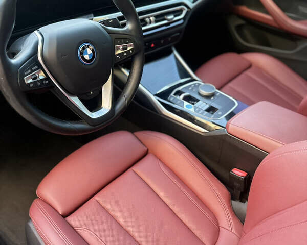 Белый БМВ i4, объемом двигателя 0 л и пробегом 33 тыс. км за 34500 $, фото 34 на Automoto.ua