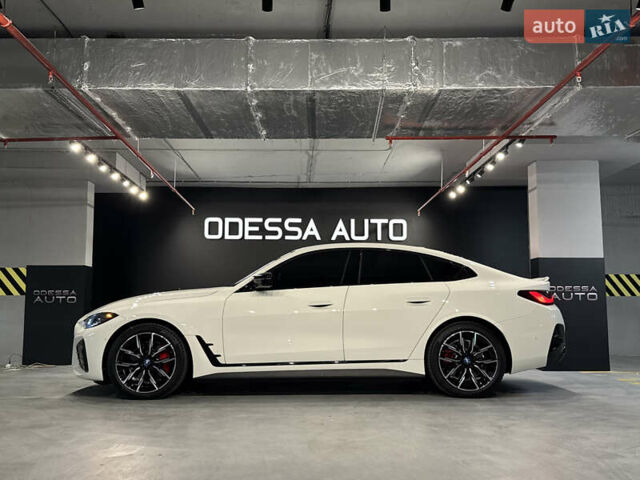 Белый БМВ i4, объемом двигателя 0 л и пробегом 3 тыс. км за 49999 $, фото 7 на Automoto.ua