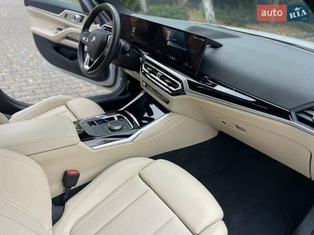 Белый БМВ i4, объемом двигателя 0 л и пробегом 42 тыс. км за 34900 $, фото 21 на Automoto.ua