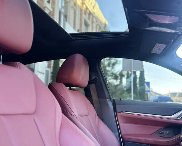 Белый БМВ i4, объемом двигателя 0 л и пробегом 33 тыс. км за 34500 $, фото 41 на Automoto.ua