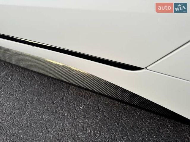 Белый БМВ i4, объемом двигателя 0 л и пробегом 45 тыс. км за 55900 $, фото 53 на Automoto.ua