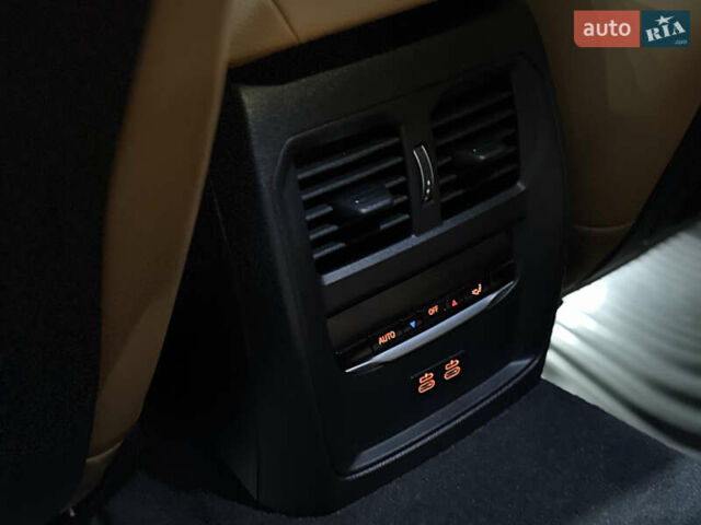 Белый БМВ i4, объемом двигателя 0 л и пробегом 3 тыс. км за 49999 $, фото 29 на Automoto.ua