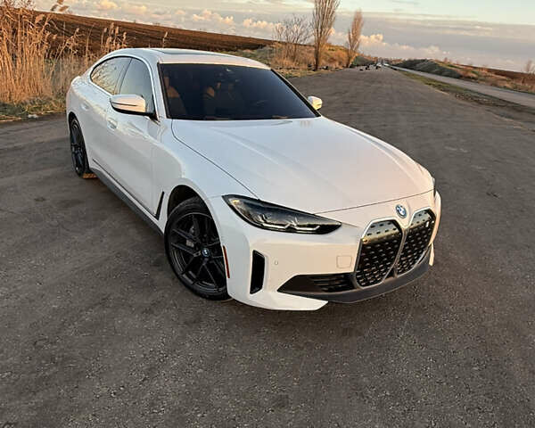 Білий БМВ i4, об'ємом двигуна 0 л та пробігом 45 тис. км за 39000 $, фото 4 на Automoto.ua