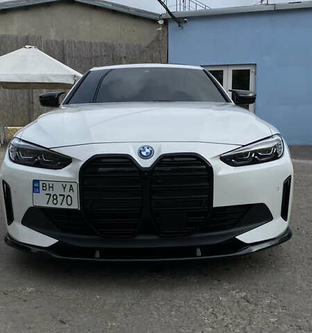 Белый БМВ i4, объемом двигателя 0 л и пробегом 19 тыс. км за 35000 $, фото 5 на Automoto.ua