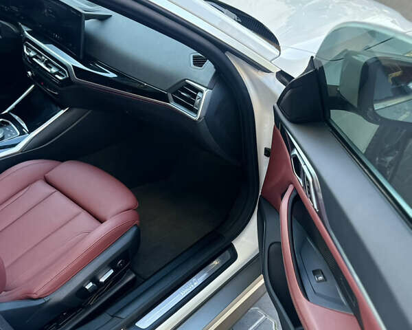 Белый БМВ i4, объемом двигателя 0 л и пробегом 33 тыс. км за 34500 $, фото 39 на Automoto.ua