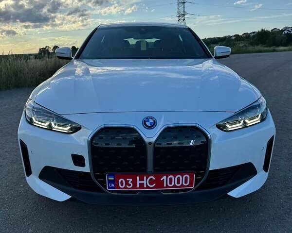 Білий БМВ i4, об'ємом двигуна 0 л та пробігом 30 тис. км за 29400 $, фото 24 на Automoto.ua