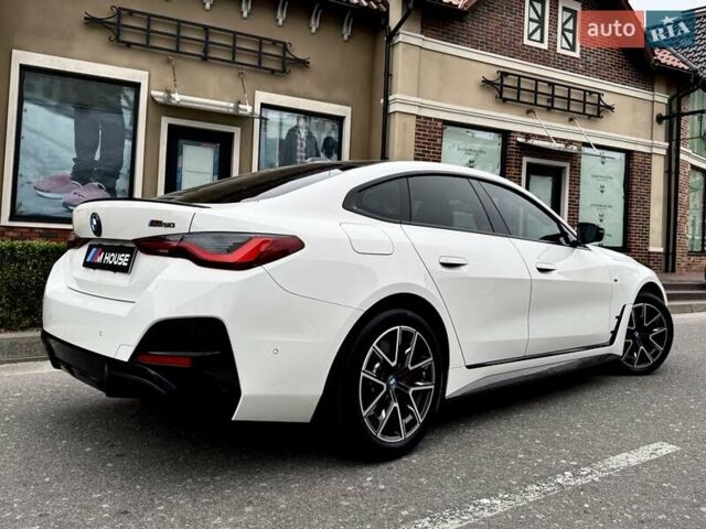 Белый БМВ i4, объемом двигателя 0 л и пробегом 45 тыс. км за 55900 $, фото 11 на Automoto.ua