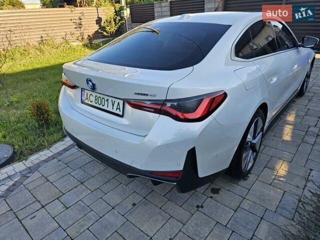 Белый БМВ i4, объемом двигателя 0 л и пробегом 10 тыс. км за 36800 $, фото 8 на Automoto.ua