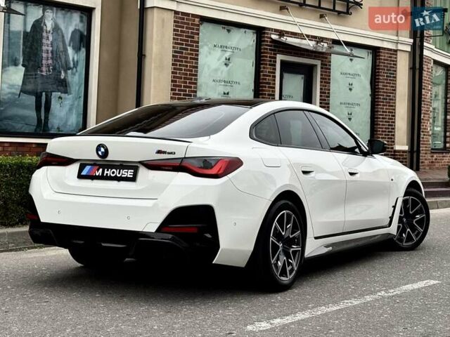 Белый БМВ i4, объемом двигателя 0 л и пробегом 45 тыс. км за 55900 $, фото 10 на Automoto.ua