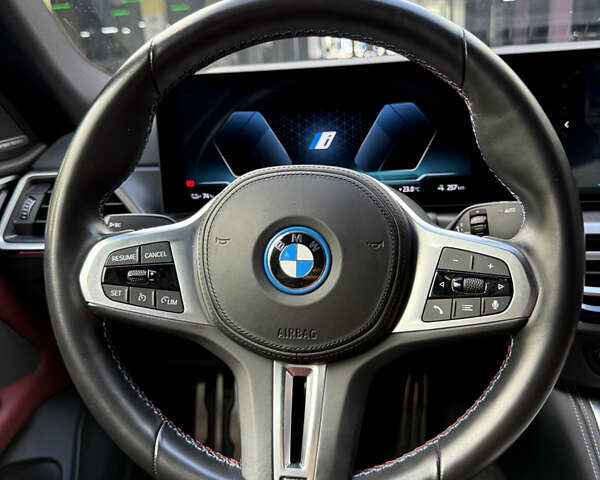 Белый БМВ i4, объемом двигателя 0 л и пробегом 35 тыс. км за 50700 $, фото 15 на Automoto.ua