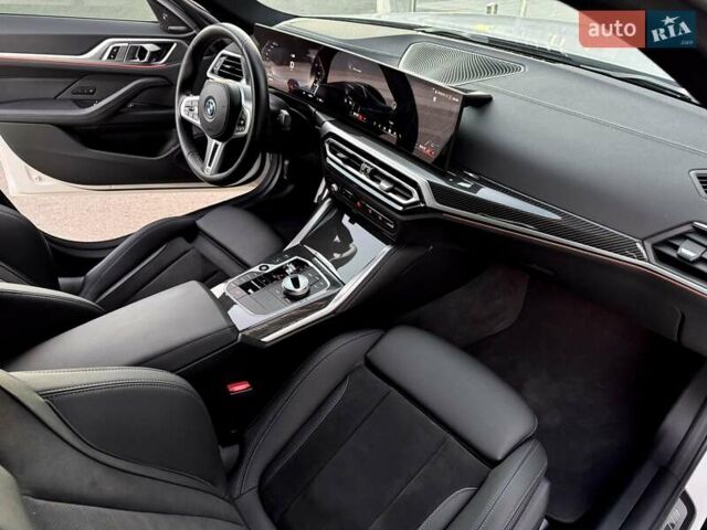 Белый БМВ i4, объемом двигателя 0 л и пробегом 45 тыс. км за 55900 $, фото 42 на Automoto.ua
