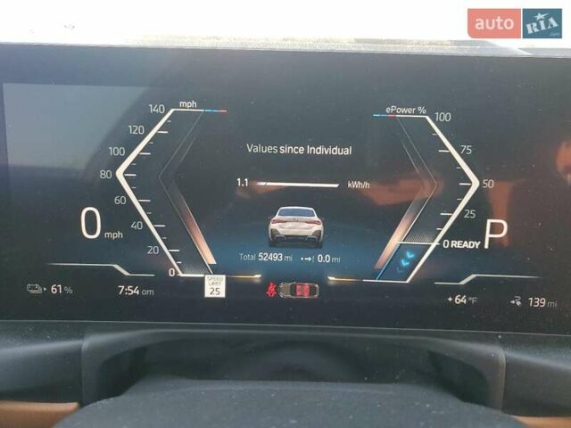 Белый БМВ i4, объемом двигателя 0 л и пробегом 84 тыс. км за 15600 $, фото 8 на Automoto.ua