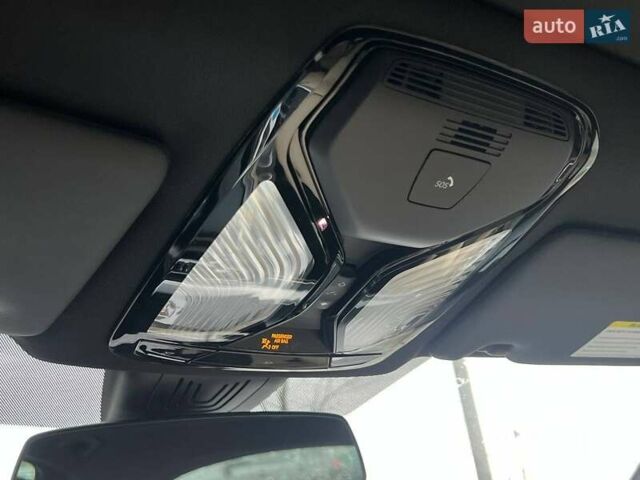 Белый БМВ i4, объемом двигателя 0 л и пробегом 20 тыс. км за 35990 $, фото 39 на Automoto.ua