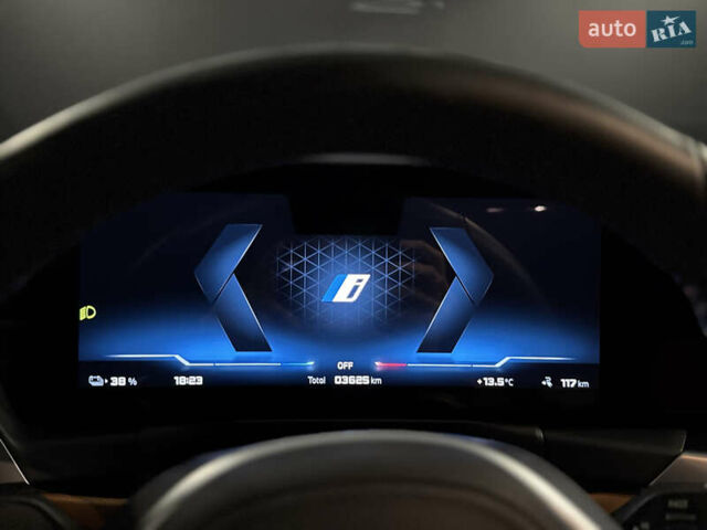 Белый БМВ i4, объемом двигателя 0 л и пробегом 3 тыс. км за 51500 $, фото 19 на Automoto.ua