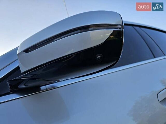 Белый БМВ i4, объемом двигателя 0 л и пробегом 10 тыс. км за 36800 $, фото 21 на Automoto.ua