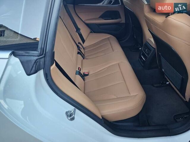 Белый БМВ i4, объемом двигателя 0 л и пробегом 10 тыс. км за 36800 $, фото 18 на Automoto.ua
