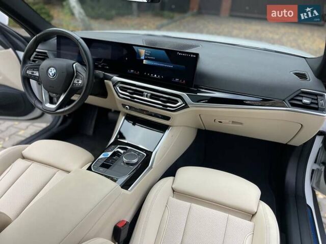 Белый БМВ i4, объемом двигателя 0 л и пробегом 42 тыс. км за 34900 $, фото 15 на Automoto.ua