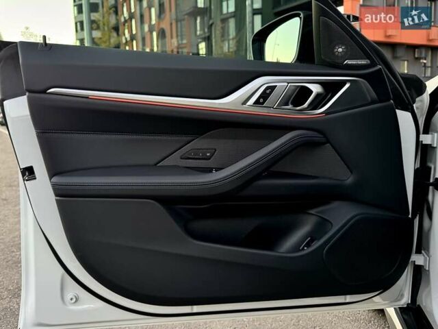 Белый БМВ i4, объемом двигателя 0 л и пробегом 45 тыс. км за 55900 $, фото 26 на Automoto.ua