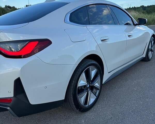 Білий БМВ i4, об'ємом двигуна 0 л та пробігом 30 тис. км за 29400 $, фото 20 на Automoto.ua