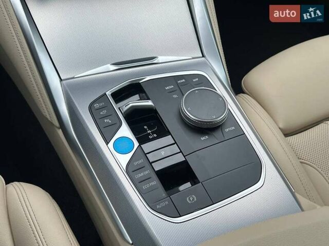 Белый БМВ i4, объемом двигателя 0 л и пробегом 20 тыс. км за 35990 $, фото 38 на Automoto.ua