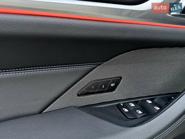 Белый БМВ i4, объемом двигателя 0 л и пробегом 45 тыс. км за 55900 $, фото 27 на Automoto.ua