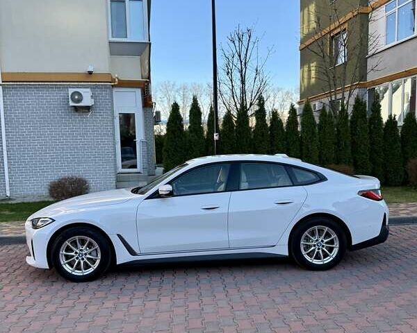 Білий БМВ i4, об'ємом двигуна 0 л та пробігом 16 тис. км за 38000 $, фото 8 на Automoto.ua