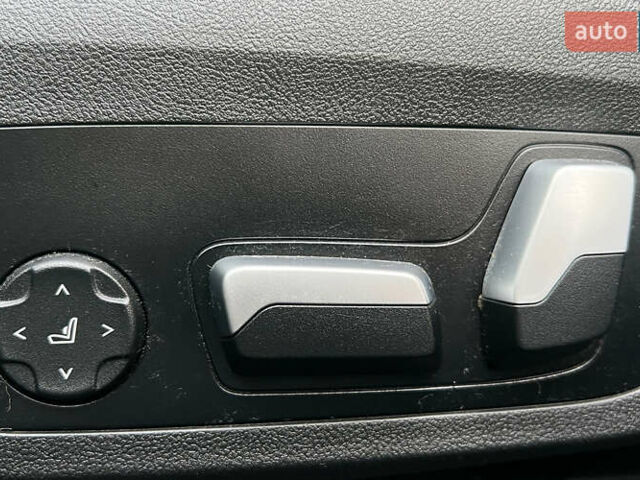 Белый БМВ i4, объемом двигателя 0 л и пробегом 36 тыс. км за 37900 $, фото 20 на Automoto.ua