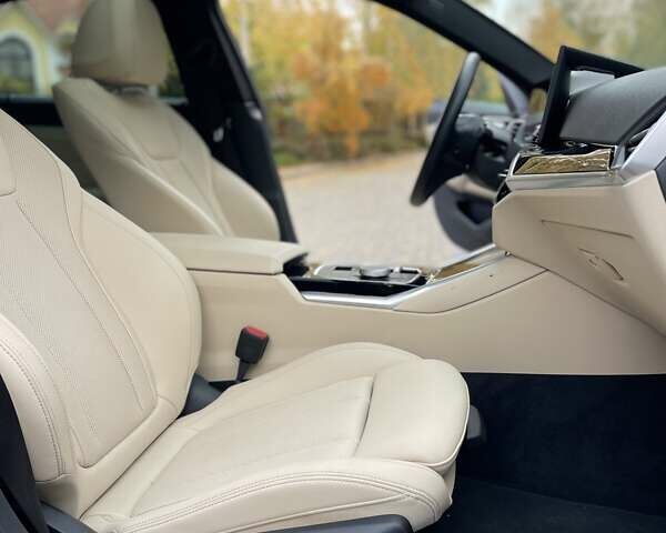 Белый БМВ i4, объемом двигателя 0 л и пробегом 42 тыс. км за 34900 $, фото 20 на Automoto.ua