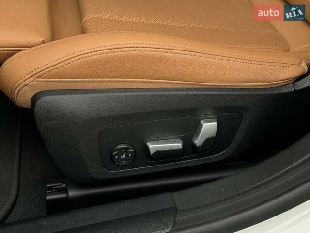 Білий БМВ i4, об'ємом двигуна 0 л та пробігом 31 тис. км за 37400 $, фото 27 на Automoto.ua