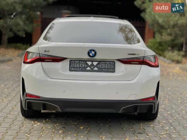 Белый БМВ i4, объемом двигателя 0 л и пробегом 42 тыс. км за 34900 $, фото 14 на Automoto.ua