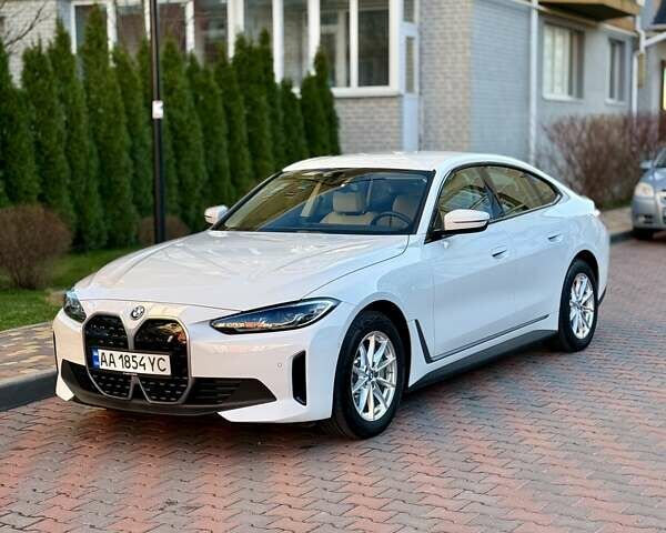Білий БМВ i4, об'ємом двигуна 0 л та пробігом 16 тис. км за 38000 $, фото 16 на Automoto.ua