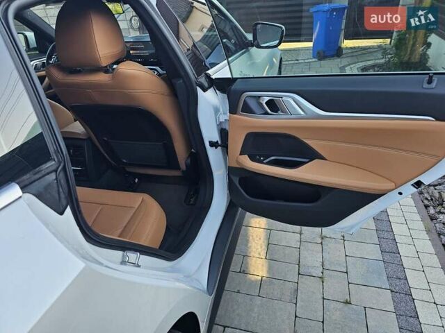 Белый БМВ i4, объемом двигателя 0 л и пробегом 10 тыс. км за 36800 $, фото 17 на Automoto.ua