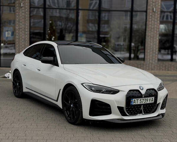 Белый БМВ i4, объемом двигателя 0 л и пробегом 12 тыс. км за 34800 $, фото 11 на Automoto.ua