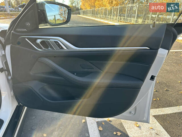 Белый БМВ i4, объемом двигателя 0 л и пробегом 1 тыс. км за 53000 $, фото 32 на Automoto.ua