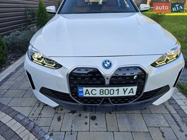 Белый БМВ i4, объемом двигателя 0 л и пробегом 10 тыс. км за 36800 $, фото 25 на Automoto.ua