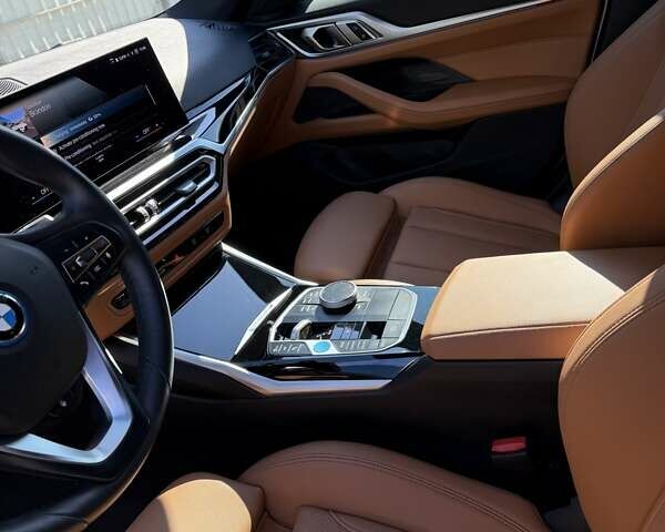 Белый БМВ i4, объемом двигателя 0 л и пробегом 39 тыс. км за 37000 $, фото 31 на Automoto.ua