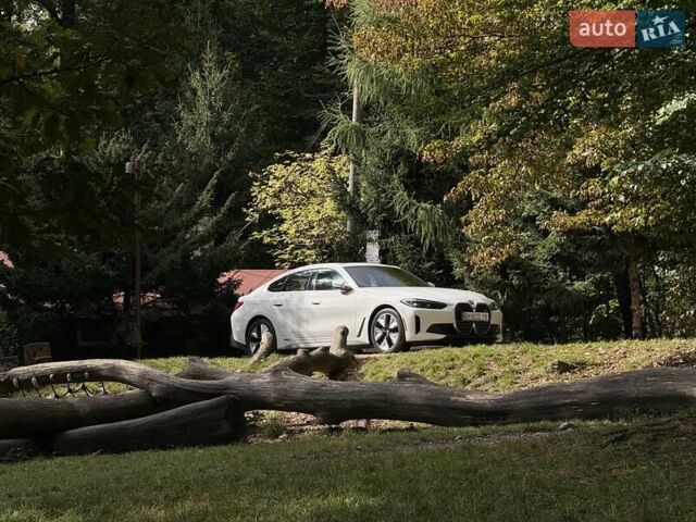 Білий БМВ i4, об'ємом двигуна 0 л та пробігом 31 тис. км за 37400 $, фото 34 на Automoto.ua