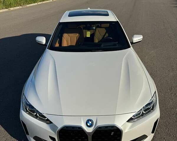Білий БМВ i4, об'ємом двигуна 0 л та пробігом 30 тис. км за 29400 $, фото 3 на Automoto.ua