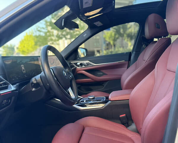 Белый БМВ i4, объемом двигателя 0 л и пробегом 33 тыс. км за 34500 $, фото 32 на Automoto.ua