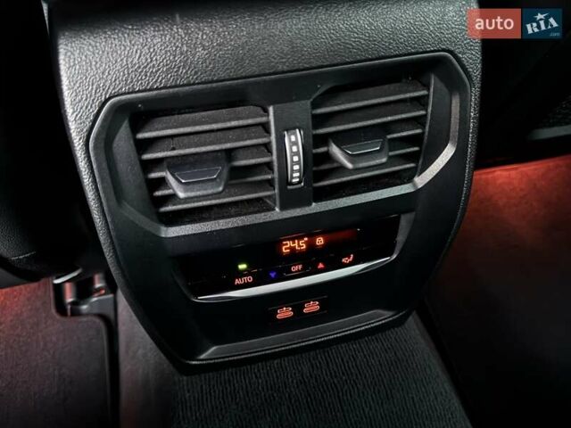 Белый БМВ i4, объемом двигателя 0 л и пробегом 45 тыс. км за 55900 $, фото 50 на Automoto.ua