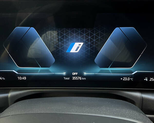 Белый БМВ i4, объемом двигателя 0 л и пробегом 35 тыс. км за 50700 $, фото 14 на Automoto.ua